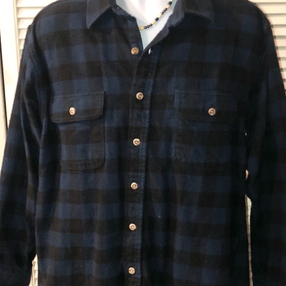Field & Stream Blue and Black Plaid Flannel Size Large - Picture 2 of 7